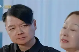 《再见爱人2》中，Lisa不做手术是为了赚钱支持艾威，真的好心疼图片