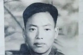 父亲是我心中的一座山(一个抗战老兵的故事)图片