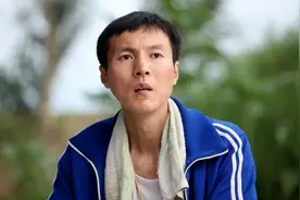 张译的老搭档，没有团队没有经纪人，如今无戏可拍，只好网络求职图片