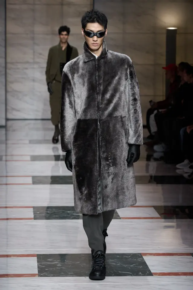 ������Giorgio Armani 2023�＾ϵ����װ������ʱ��