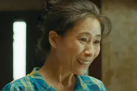 婆婆顺走一根金项链，给小姑拿东西不手软，儿媳不吵不闹赢得漂亮图片