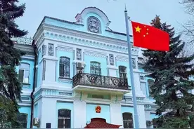 撤侨可以带外籍家属：网友很感动，我生在一个有情有义的国家图片