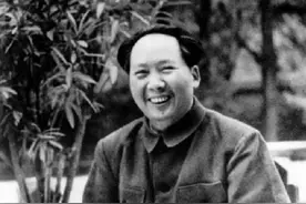 61年毛主席视察佛山后，对省委领导说：你们那个地委书记胆子很大图片