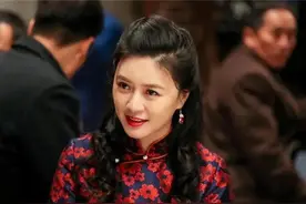 她曾大骂陆毅是陈世美，嫁入豪门老公狱中去世，如今坐拥百亿身家图片