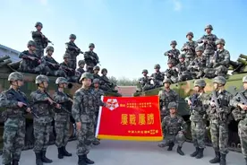 罗援：“万岁军”的底色是沸腾的中国红——屡战屡胜二级英雄连图片