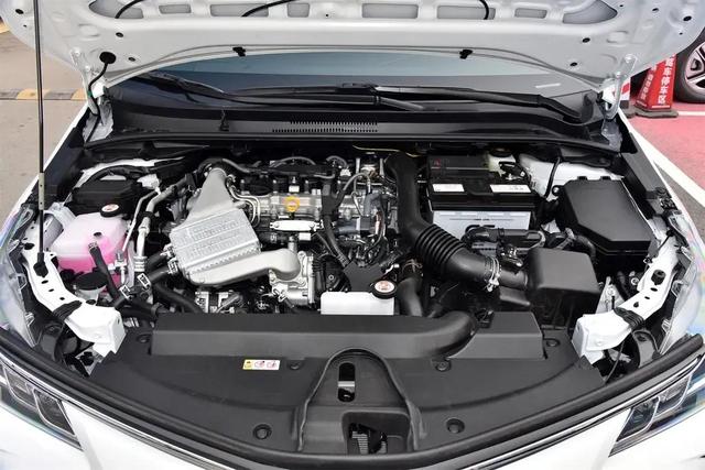 丰田卡罗拉大众朗逸，买谁更合适？试驾后发现差距太明显