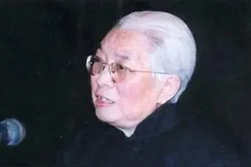 骆玉笙回忆当初冬天穿单衣在屋外表演，其实严凤英等都曾遭遇不公图片