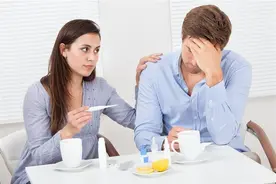 经常发烧，免疫系统被不断刺激，反而不容易得癌？告诉你真相图片
