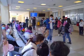 医院“普通号”与“专家号”，有何不同？如何选择？医生说出实情图片