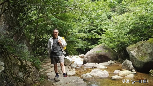 72岁肿瘤专家：赴美抗癌两年离世，临终前的2个“后悔”引人深思