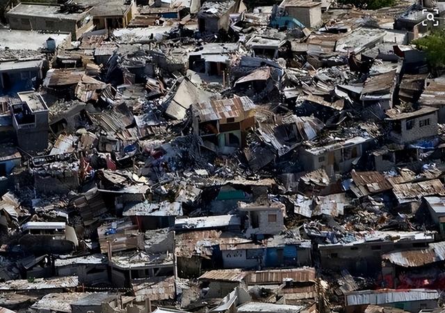 汶川地震幸存的“神车”：只因车牌特殊，公安部特批，入驻纪念馆