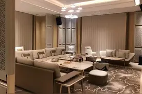 来商务KTV吧！这里可以说满足了你对商务KTV所有的幻想图片