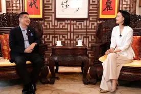 陈光标：慈善一直“在路上”图片