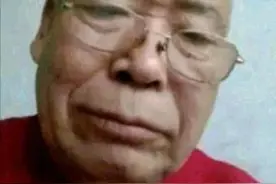 纵横穿梭在评论区的神秘男人图片