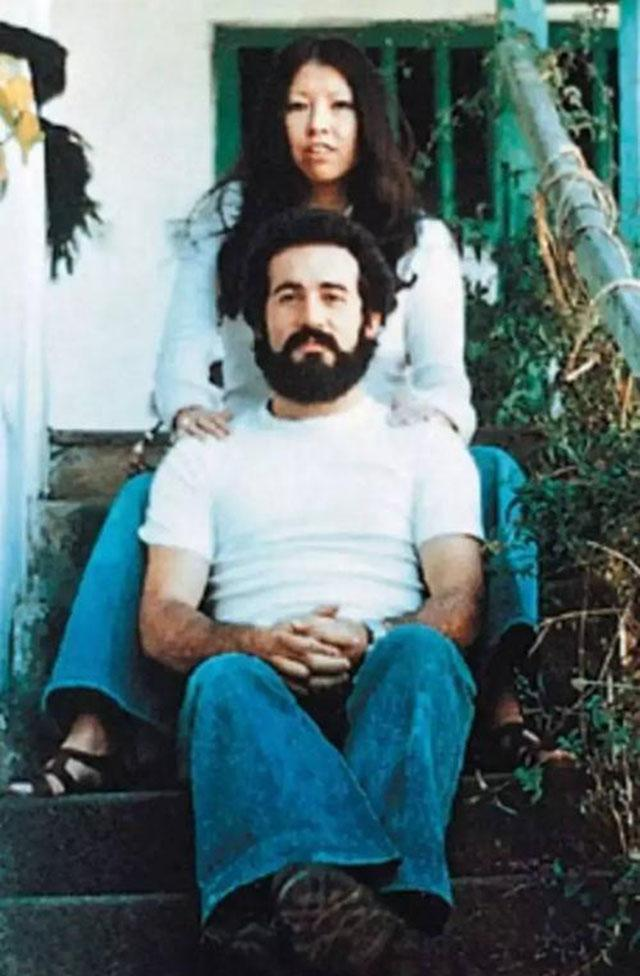 读了三遍《撒哈拉的故事》，才发现最好的生活都是免费的