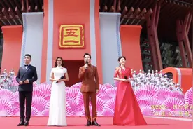 央视五一晚会4人主持团抢眼，文体明星带热度，芒果元素闪耀舞台图片