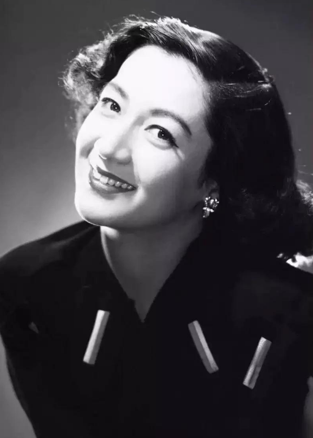 "昭和女神"原节子,为国家被献给麦克阿瑟,终生未婚,活到95岁