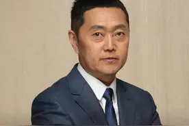 左晖的遗产：站在五年后与今天的自己对话｜观察家图片