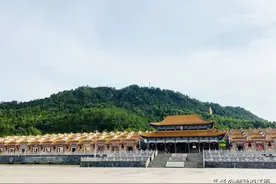 江南最大的姓氏文化城在江西，108座宗祠屹立山脚，总投资1个多亿图片