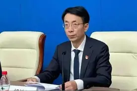 牵手门董思槿即将移民，胡继勇被董女士无情抛弃，留在国内养老图片