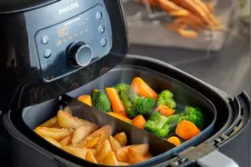 有了烤箱还有必要买空气炸锅吗？空气炸锅是不是智商税呢？图片