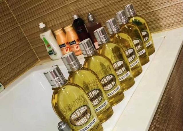 身体乳皮肤掉皮怎么办