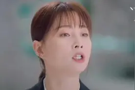 42岁殷桃久违现身荧幕，皮肤嫩得如少女，和小4岁孙艺洲搭档好配图片