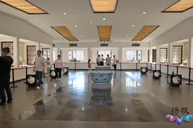 盆景艺术展：方寸之间尽显山水之美图片