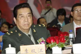 一纸退休金，揭开李双江隐藏多年的遮羞布，儿子李天一走向不归路图片
