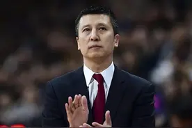 男篮名将郭士强：人生坎坷，因聚少离多而离婚，如今二婚很恩爱！图片