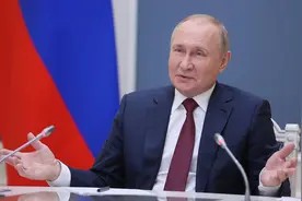 傅聪支持乌收复克里米亚，中国立场变了？秦刚早已挑明，只站和平图片