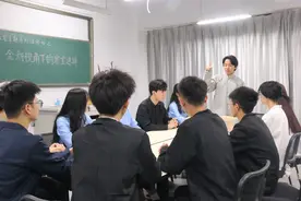 重庆移通学院打造红岩主题密室逃脱，创新开展主题教育图片