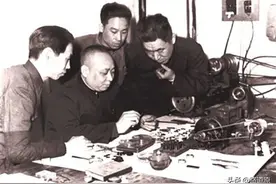 新中国第一块国产手表，诞生于1955年，纯手工打造图片