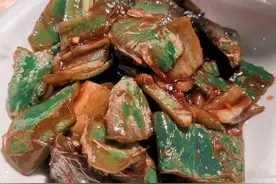 儿子结婚当天，婆婆全程拒绝正脸面对儿媳图片