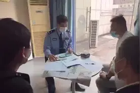 武汉：渣土车凌晨闯禁行 江汉交警：追处图片