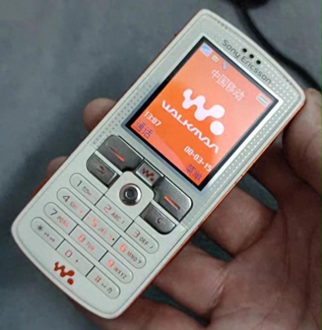 索爱新款手机(索爱手机所有型号)