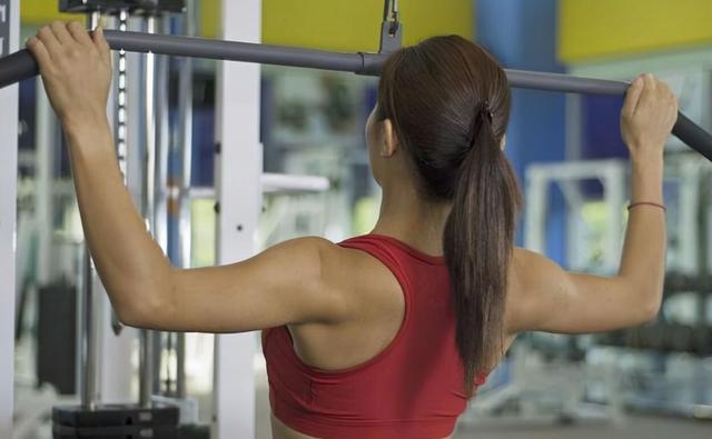 "体态"对气质的影响有多大?看完这些对比你就懂,差别很惊人