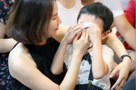 孩子被吼后，为啥很快就不“记仇”了？知道背后真相你还敢吼吗？图片