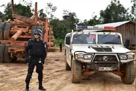 联合国30多个国家，为何只有中国维和部队，敢在非洲运输油罐车？图片