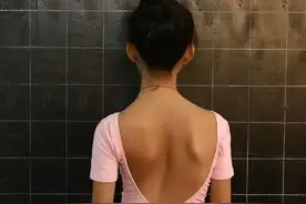继眼睛、牙齿、身高之后，养娃烧钱第四大天坑出现了图片