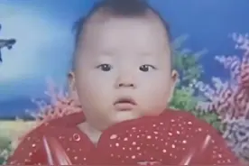 13年，河南2岁男孩坠入机井，爷爷倒挂一夜至死不放手，孙子获救图片