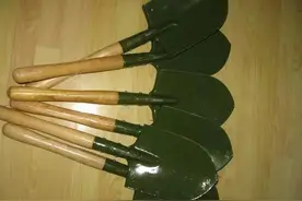 一度在朝鲜战场上大放光彩的国产神器 结实耐用功能多多的50兵工铲图片