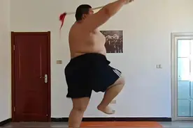 415斤武汉小伙成网红，140万人围观！医生紧急提醒图片