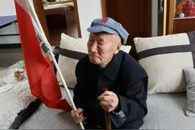 41位健在老红军之江苏海安吴九成图片