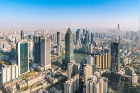 让户外广告招牌与城市风景“美美与共”图片