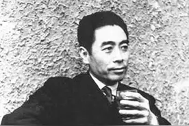 1941年：周恩来为救三百人不惜暴露两千地下党，拼下血本为了啥？图片