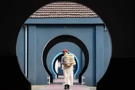 流水线上的乐章：承包了全世界一半乐器的中国小镇们图片