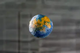 别再幻想“一夜暴富”，目前的经济形势不允许，放弃这3种幻想图片