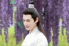 民间故事：书生河边睡觉，迷糊中与美女相好，醒来却抱着大蛤蟆图片