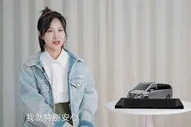 十年没拍戏，但存款越来越多，手握两位演员资产的鲍蕾有多厉害？图片